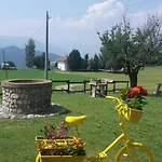 Panoramic Valley Apartment Sulzano